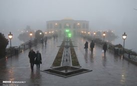 تبریز غرق در مه