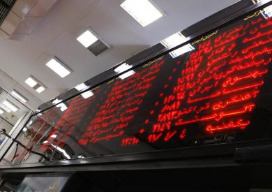 شاخص کل بازار با ۶۴۲ واحد مثبت به کار خود پایان داد