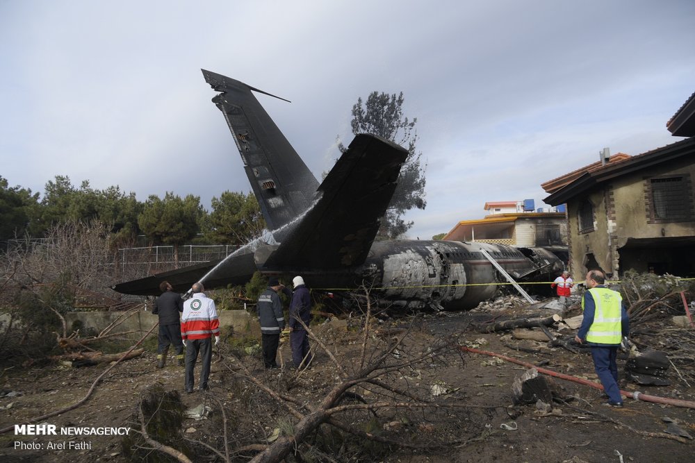 سقوط هواپیما در فرودگاه فتح