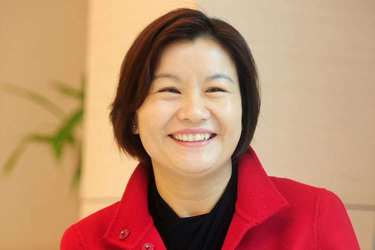 آشنایی با “ژو کونفی” مدیرعامل یک شرکت لنز تکنولوژی