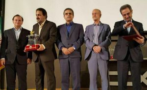 دریافت تندیس ستاره روابط عمومی در فولاد آلیاژی ایران