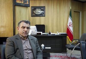 دفاع مشاورِ پوری حسینی از رئیس سابقش