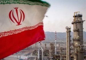 توسعه صنعت پتروشیمی کشور در سایه تحریم‌ها