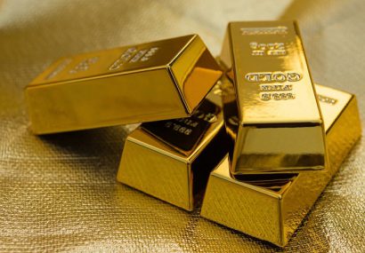 قیمت جهانی طلا با 0.03 درصد کاهش به 1827 دلار رسید
