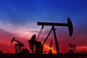 قیمت جهانی نفت با رشد ۰.۵ درصدی به ۵۵ دلار و ۷۵ سنت رسید