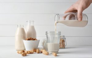 رشد ۱۲۰ تنی تولید روزانه شیر با بهره برداری از طرح «زقیام»