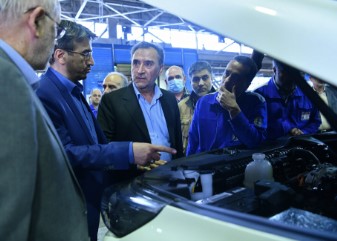 معاونین رئیس جمهور و وزیر صمت از ایران خودرو دیدن کردند