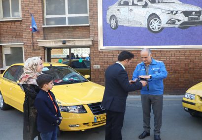 تاکسی سمند با یک میلیون کیلومتر پیمایش به موزه ایران خودرو رفت