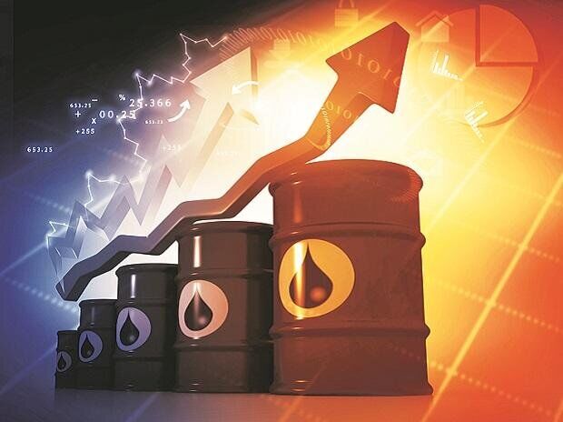 آثار محدودیت عرضه بر بازار نفت همچنان پدیدار است