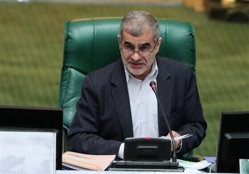 نماینده شاهینشهر خواستار ورود جدی مجلس به بحران گرانی و بیثباتی بازار شد نماینده شاهینشهر خواستار ورود جدی مجلس به بحران گرانی و بیثباتی بازار شد