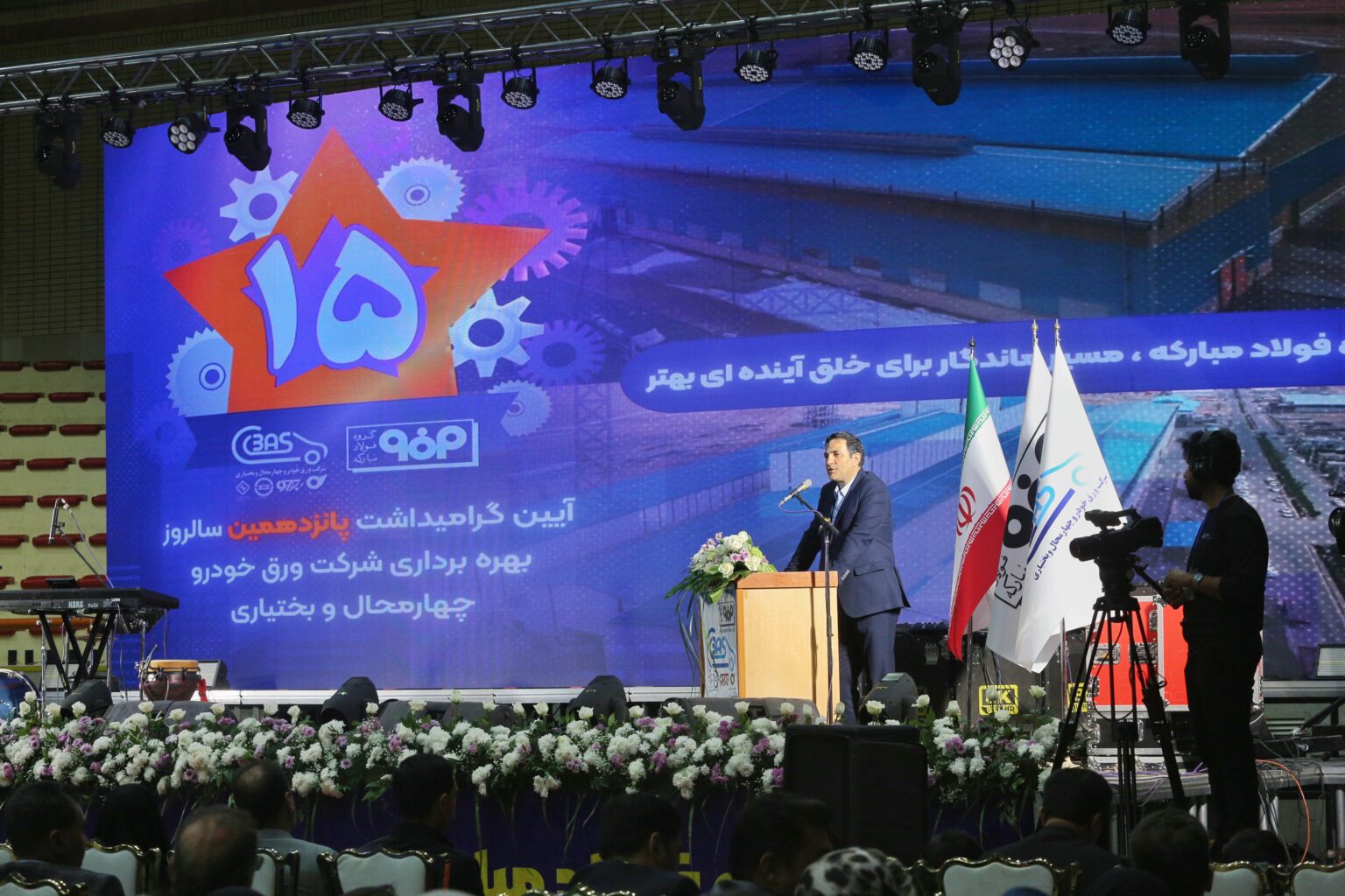 شرکت ورقخودرو بیش از نیمی از بازار گالوانیزه را در اختیار گرفت شرکت ورقخودرو بیش از نیمی از بازار گالوانیزه را در اختیار گرفت