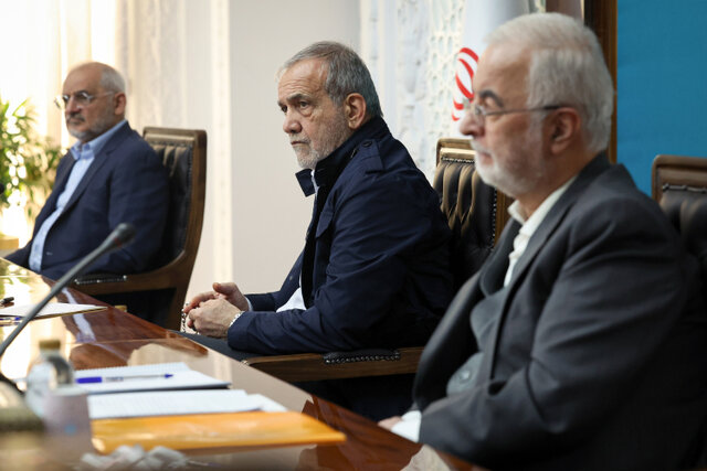 تأکید دولت بر تغییر سوخت خودروها و مدیریت هوشمند مصرف انرژی تأکید دولت بر تغییر سوخت خودروها و مدیریت هوشمند مصرف انرژی