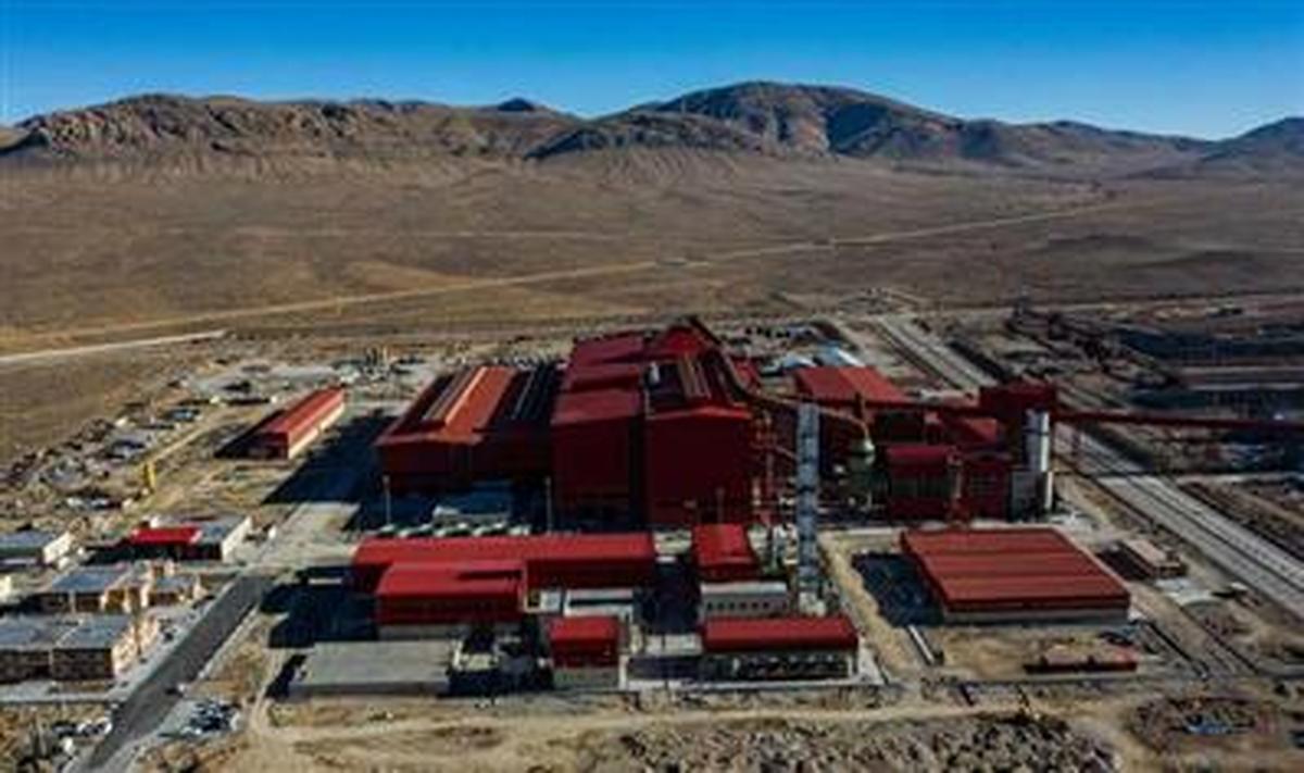 رکورد تازه فولاد سپیددشت در تولید آهن اسفنجی و تختال رکورد تازه فولاد سپیددشت در تولید آهن اسفنجی و تختال