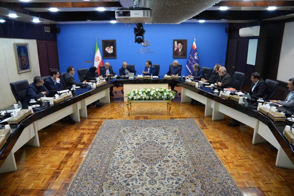 نشست وزیر صمت : بازسازی صنایع