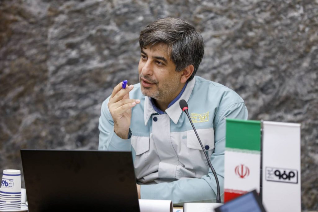 زرندی: فولاد مبارکه