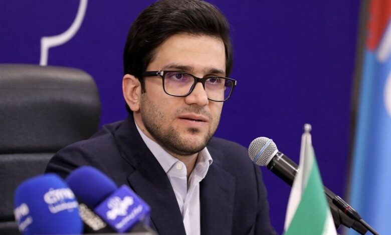 عظیمی فر: تغییر نرخ سوم بنزین