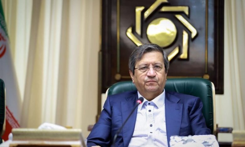 همتی: کنترل رشد نقدینگی