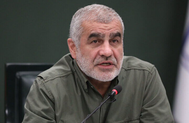 نیکزاد: تنگه هرمز